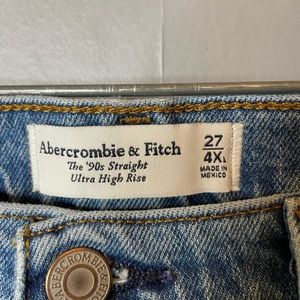 Abercrombie and Fitch, 90s straight leg ultra high rise jeans 4 extra long